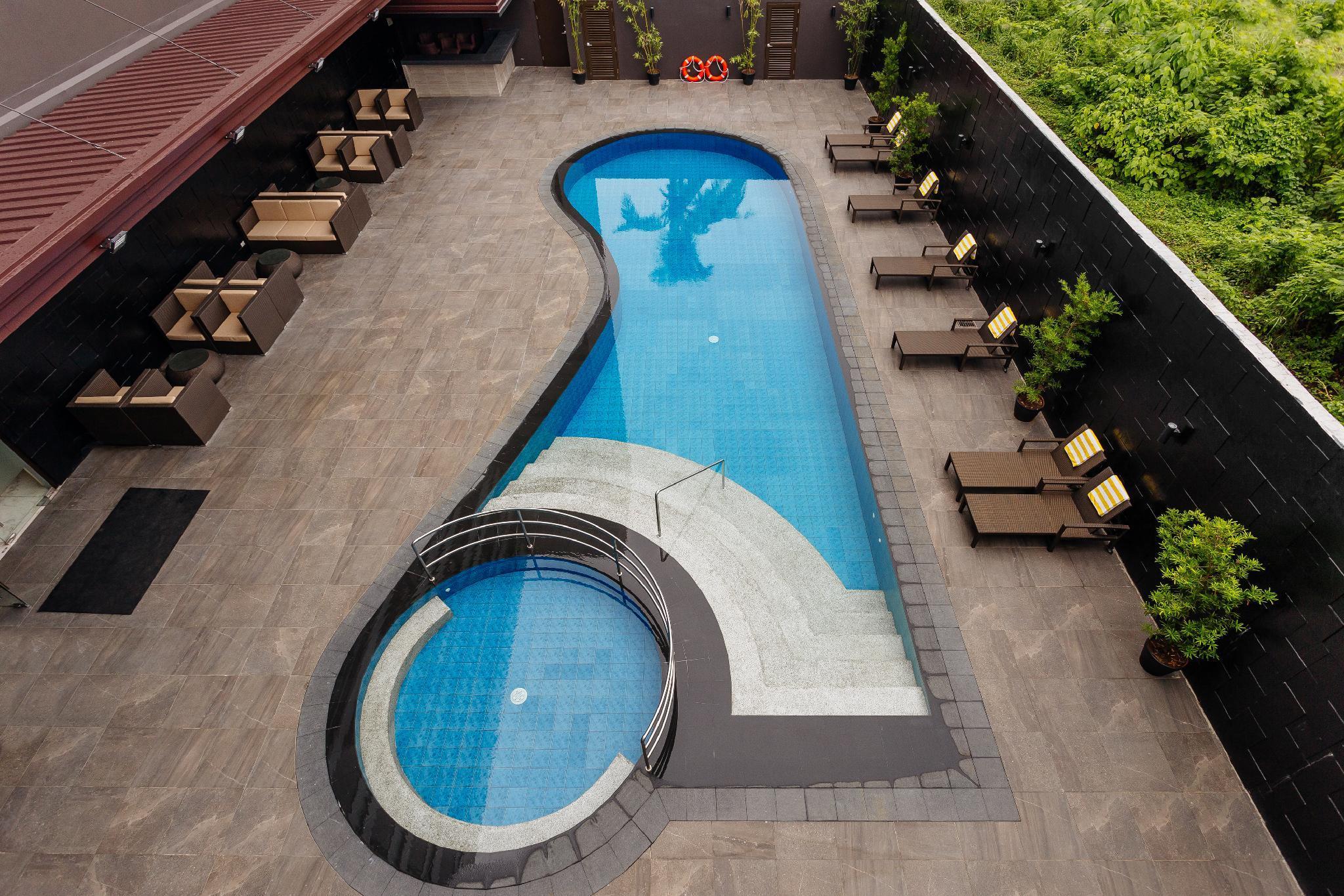 Summit Hotel Таклобан Екстер'єр фото