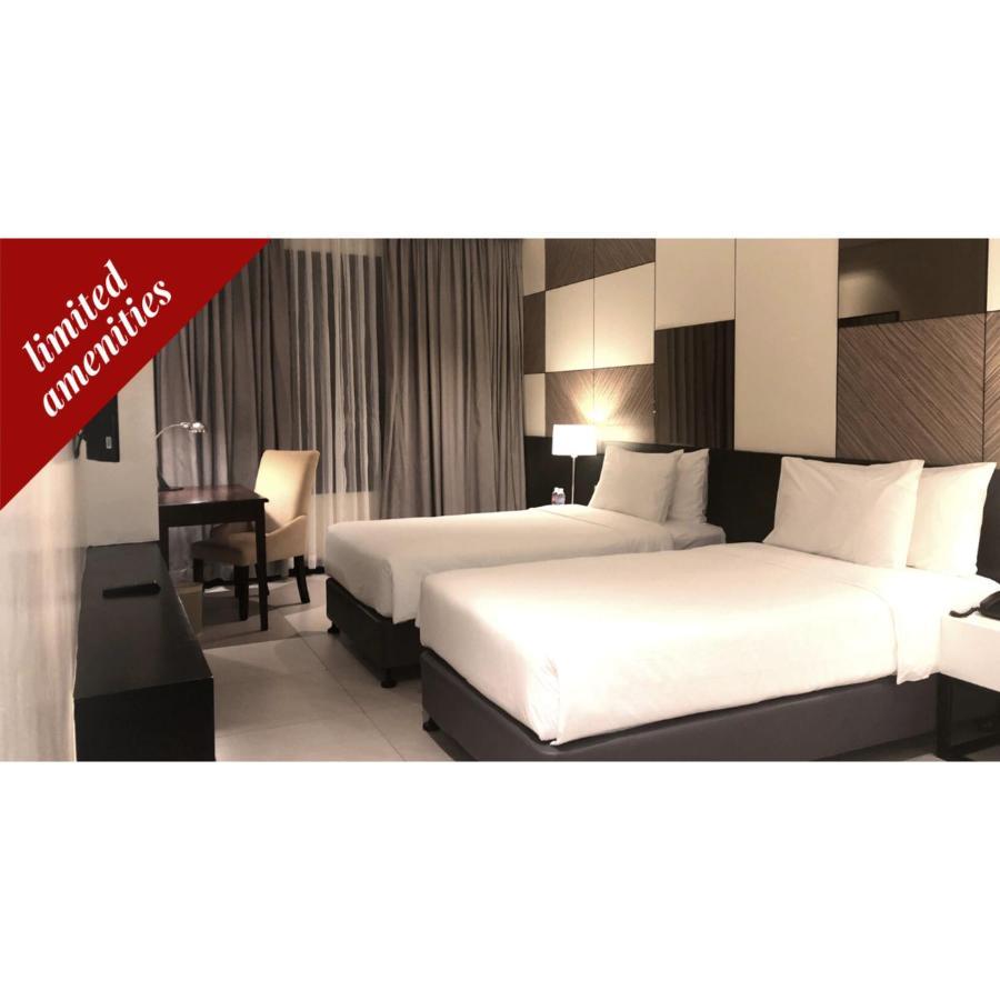 Summit Hotel Таклобан Екстер'єр фото